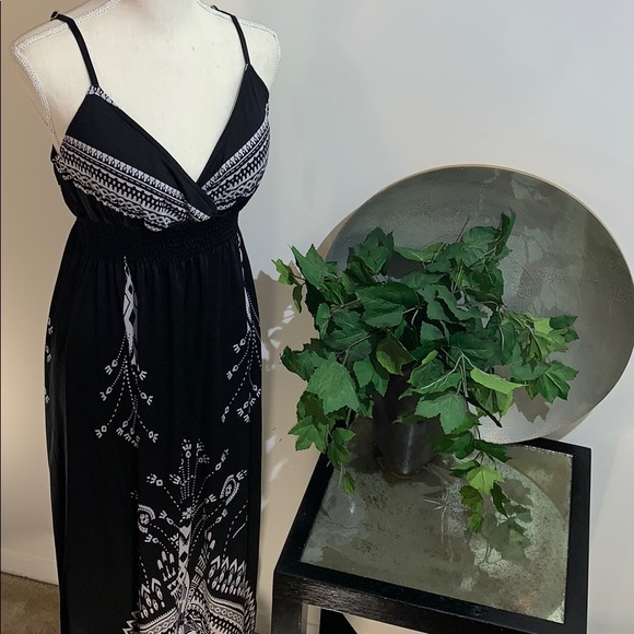 She's Cool Dresses & Skirts - Black/White Maxi